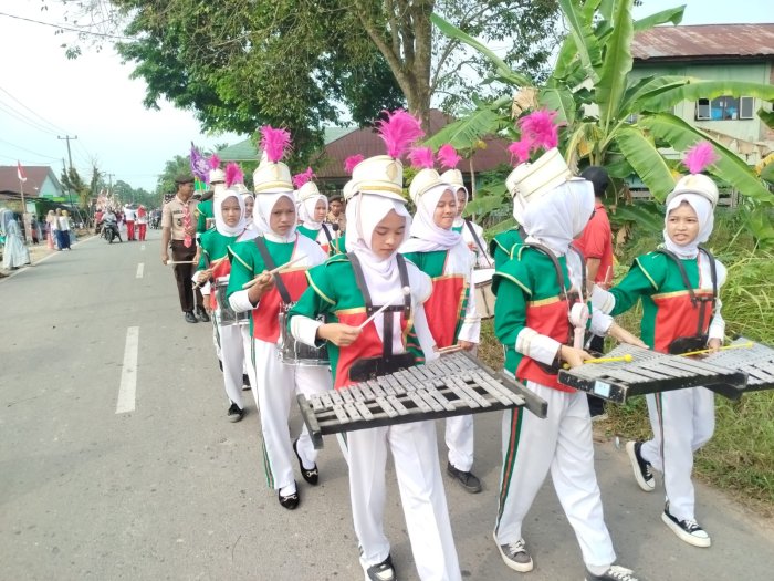 MAN 1 Muaro Jambi Meriahkan Pawai Budaya dengan Tema Pendidikan dan Profesi