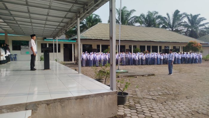 Tidak Ada Kegiatan, Siswa Kelas XII Dihimbau Tidak Gunakan Seragam Sembarangan