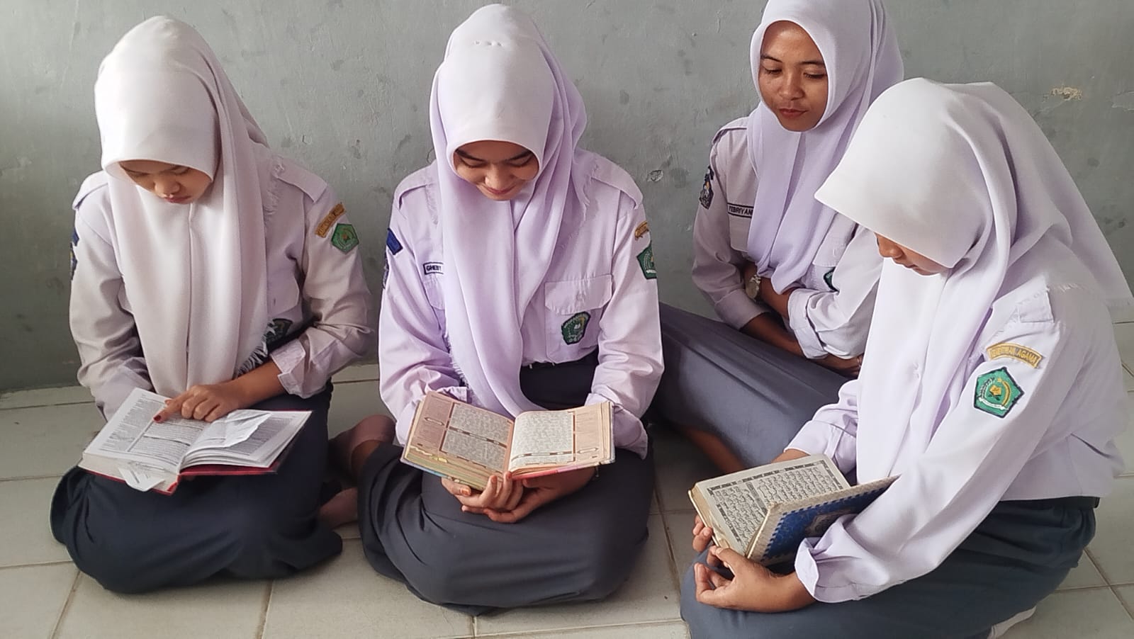 Siswa MAN 1 Muaro Jambi Laksanakan Pembiasaan Tadarus di Bulan Ramadhan