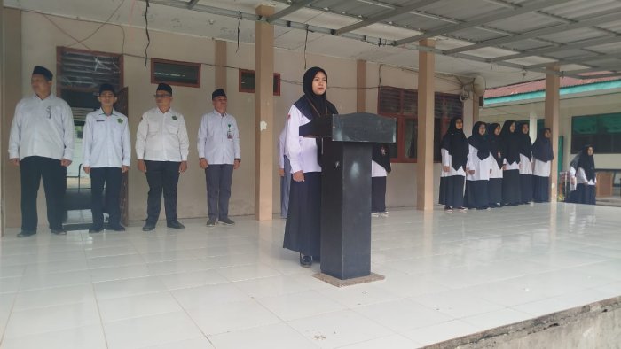 Anita Dewi Anggara Jadi Pembina Upacara, Tekankan Disiplin dan Kebersamaan