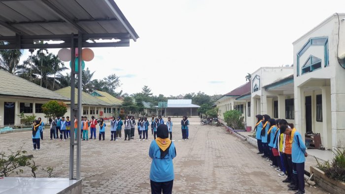 Materi Pertolongan Pertama Warnai Latihan PMR di MAN 1 Muaro Jambi