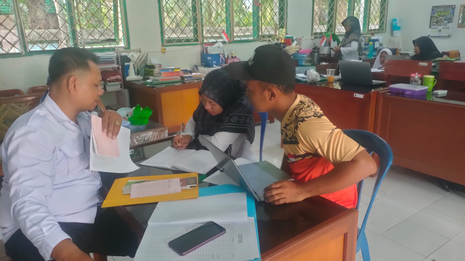 Panitia Pelaksana Ujian Tengah Semester “Gercep†Laksanakan Tugas Panitia Pelaksana Ujian Tengah Semester “Gercep†Laksanakan Tugas