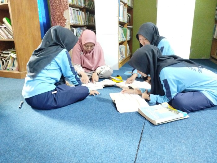 Larangan Gawai Tingkatkan Minat Baca di Perpustakaan MAN 1 Muaro Jambi