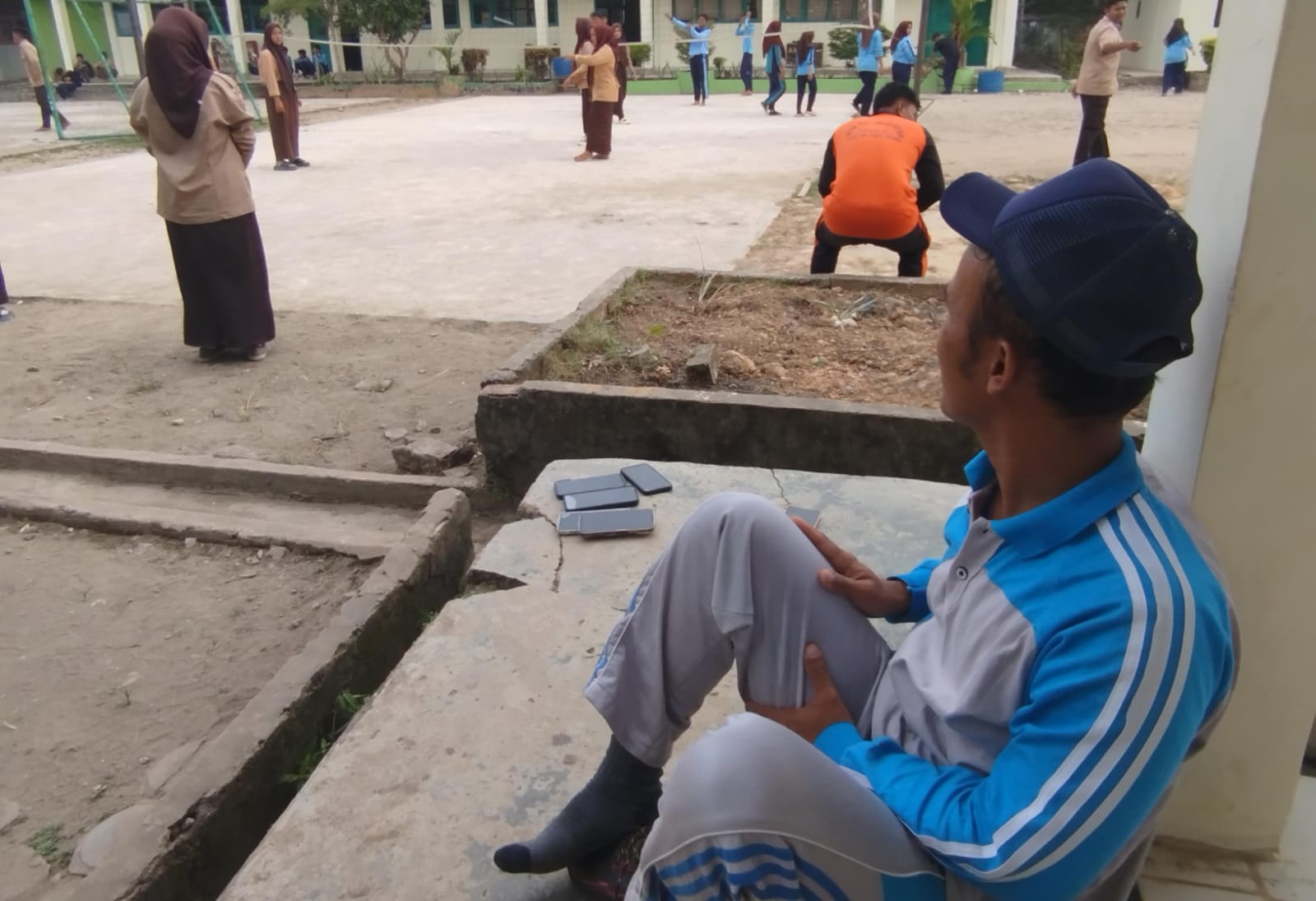 Siswa Kelas X4 Ikuti Berbagai Kegiatan Ekstrakurikuler Siswa Kelas X4 Ikuti Berbagai Kegiatan Ekstrakurikuler