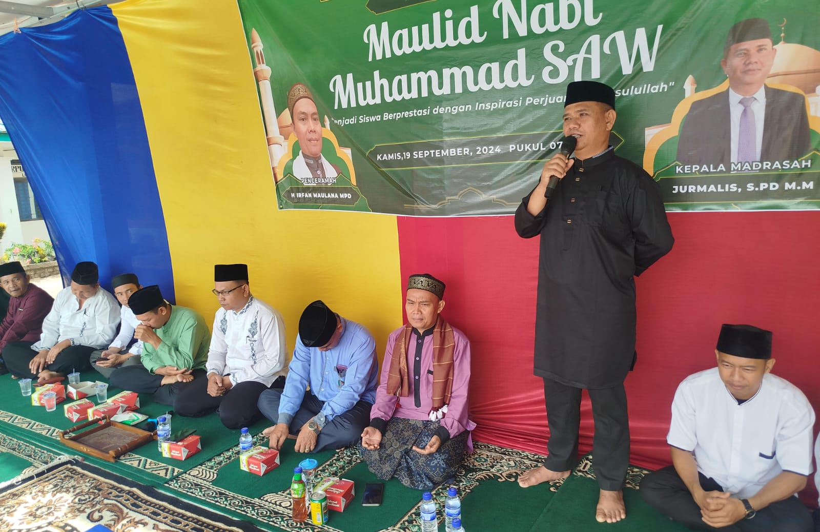 MAN 1 Muaro Jambi Mengadakan Kegiatan Maulid Nabi Muhammad SAW 1446 H