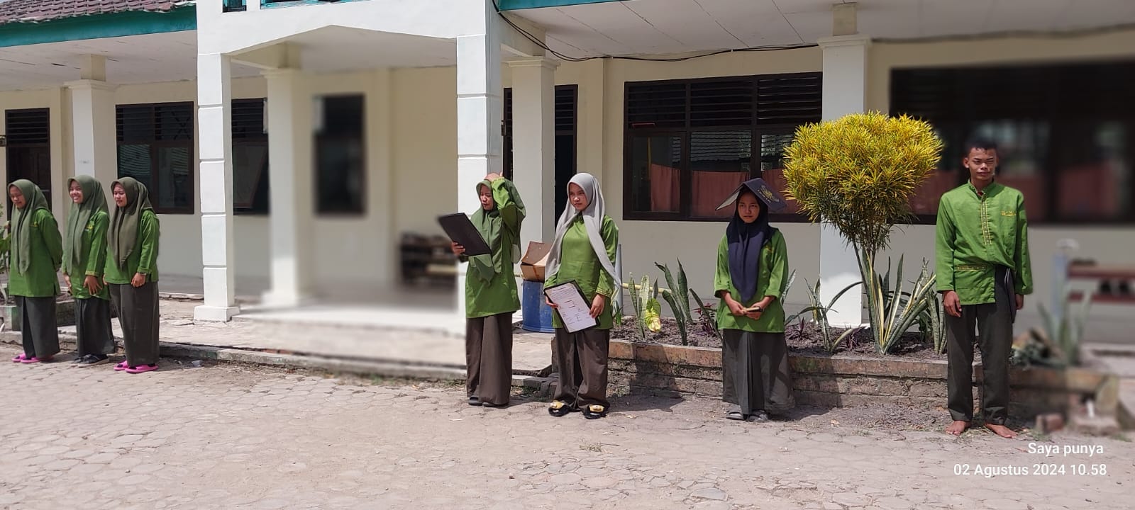 Neli Elmi Wali Kelas XIIB : Pentingnya Menjada Inventaris Kelas