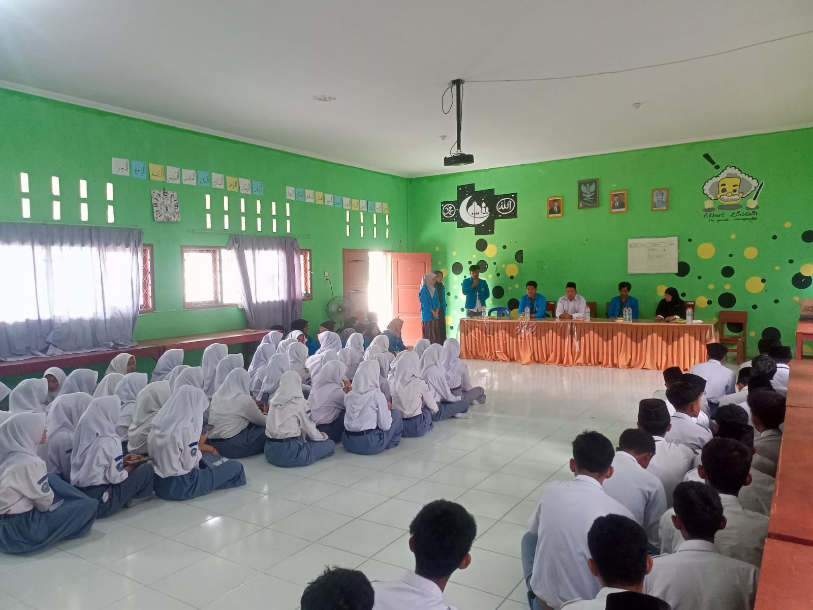 Mahasiswa KKN UIN STS Jambi Laksanakan Program Kerja di MAN 1 Muaro Jambi Mahasiswa KKN UIN STS Jambi Laksanakan Program Kerja di MAN 1 Muaro Jambi