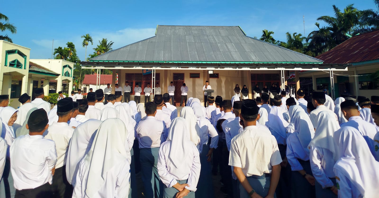 Waka Sarpras : Jagalah Lingkungan Sekitar Kita