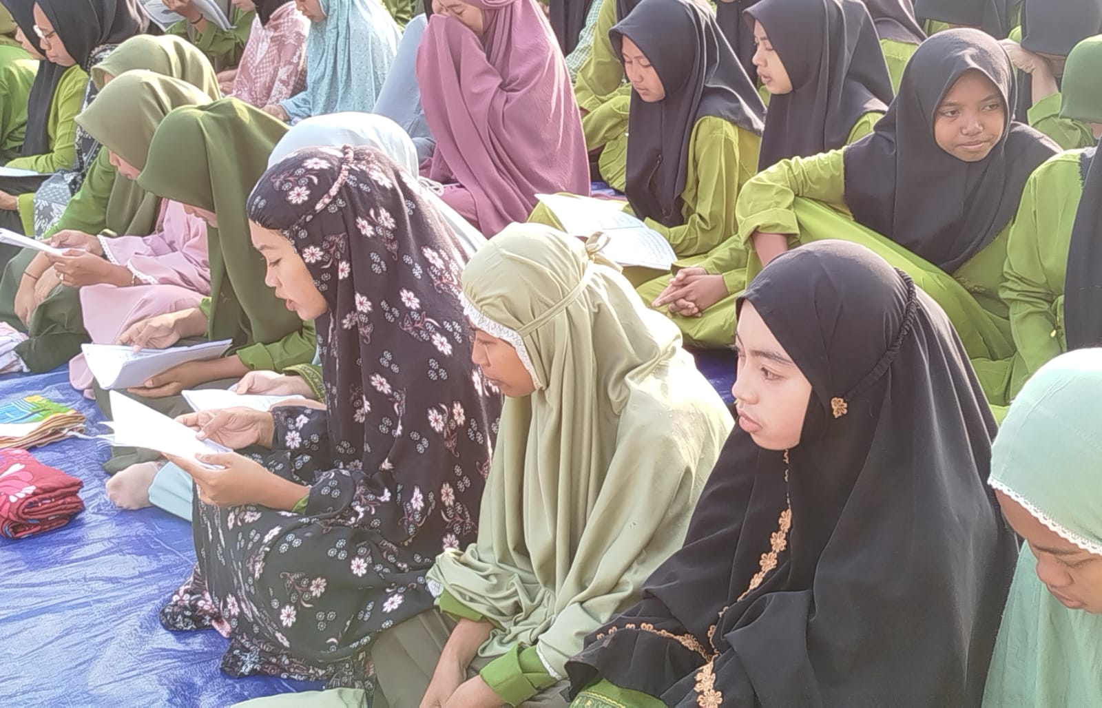 Pengurus Ekstrakurikuler Keagamaan MAN 1 Muaro Jambi Pengurus Ekstrakurikuler Keagamaan MAN 1 Muaro Jambi