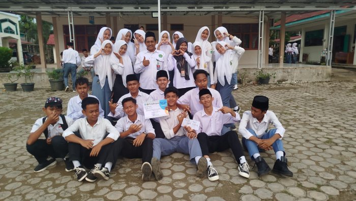 Kelas XA Raih Predikat Paling Disiplin di MAN 1 Muaro Jambi