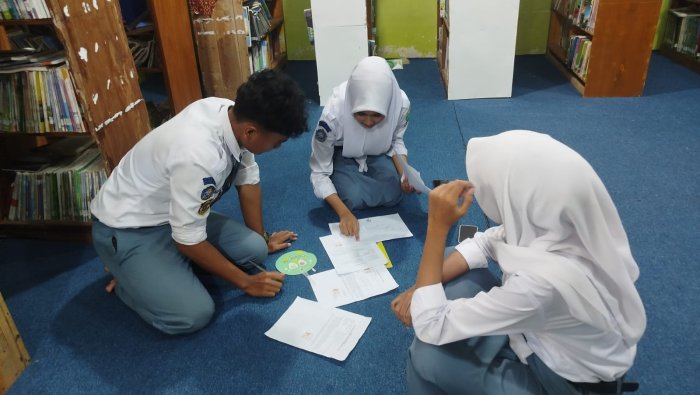 Tiga Siswa MAN 1 Muaro Jambi Lengkapi Administrasi Seleksi Paskibraka Kabupaten